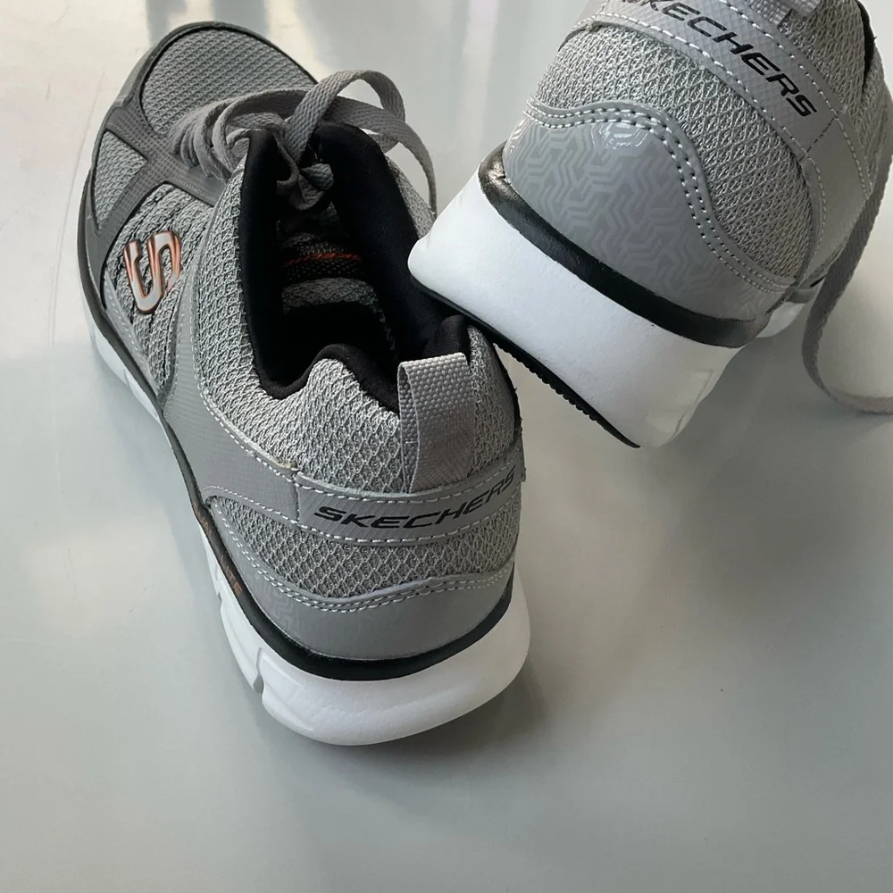Skecher, gray sneakers - Picture 4 of 8
